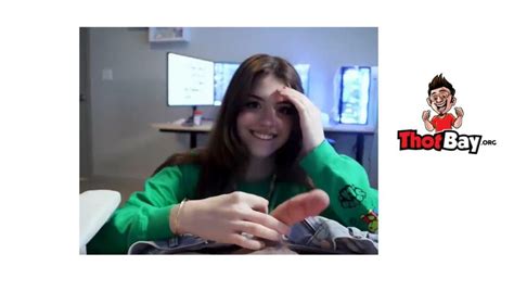 Hannah Owo Deepthroat Blowjob Facial Cumshot Video Leaked.
